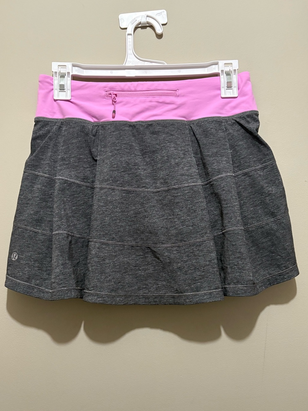 lululemon athletica Gray Skirt with Pink Waistband